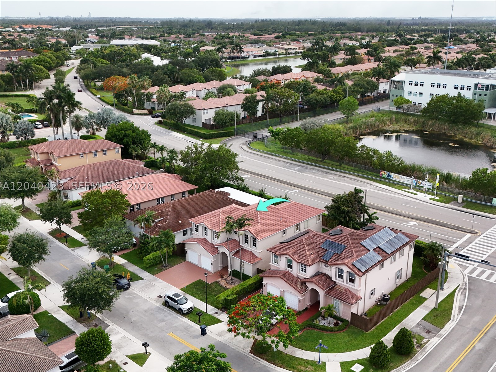 ISLANDS AT DORAL - Residential