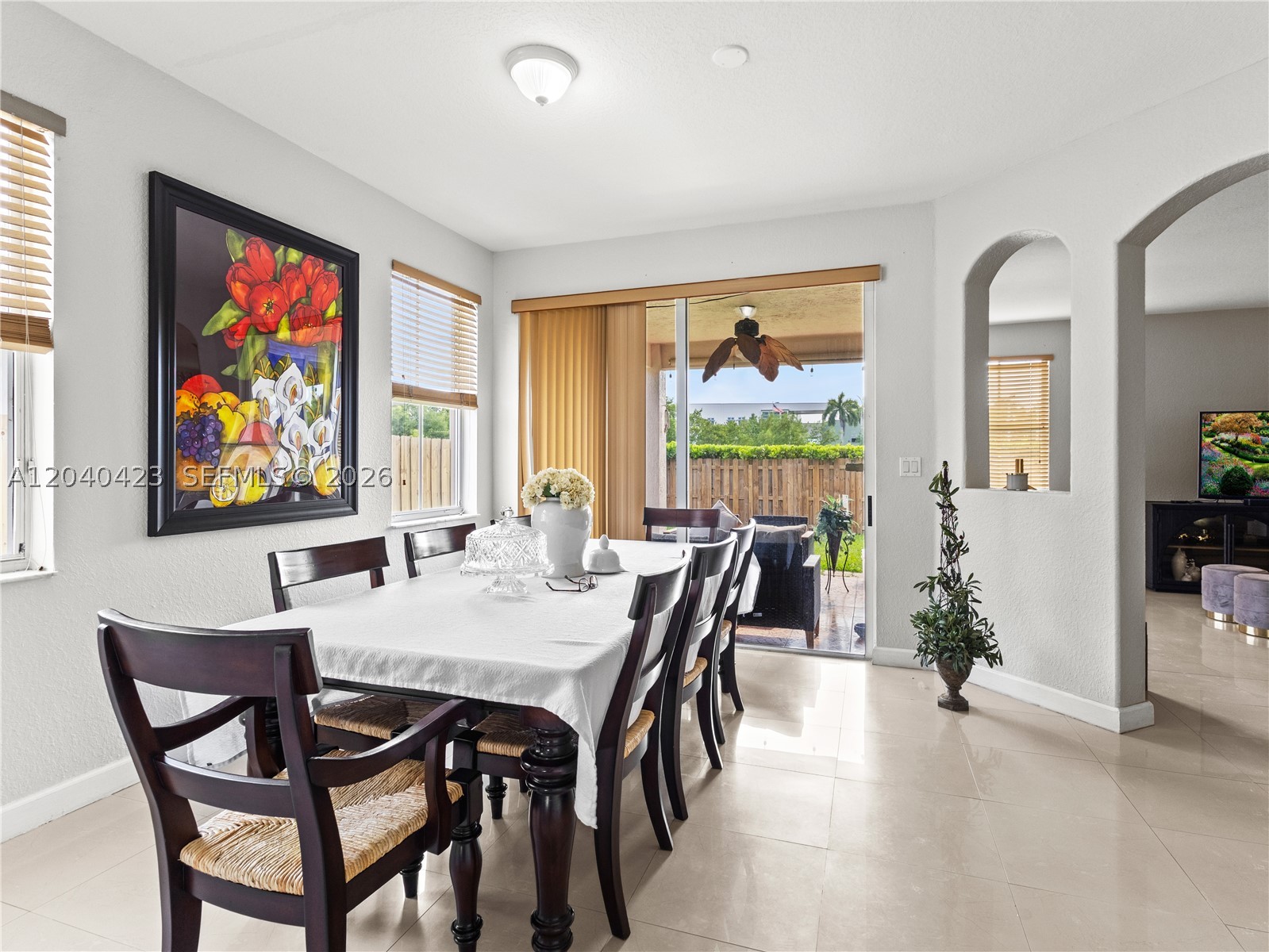 ISLANDS AT DORAL - Residential