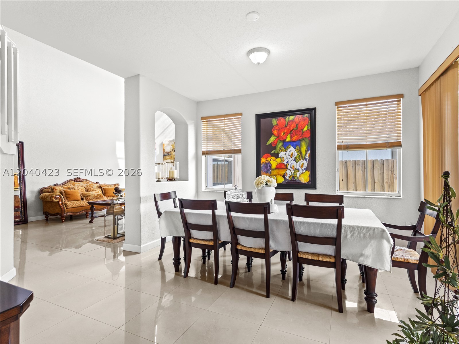 ISLANDS AT DORAL - Residential