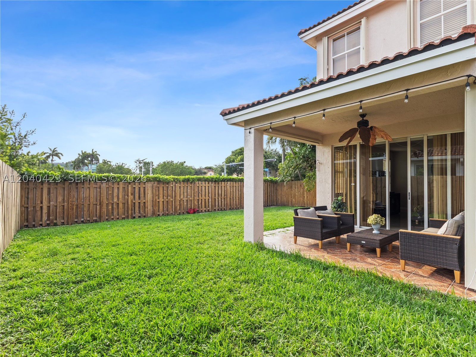 ISLANDS AT DORAL - Residential