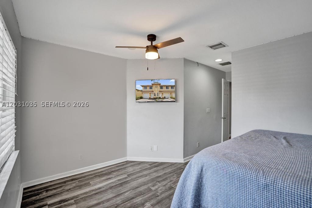 HAMPTONS OF NORTH LAUDERD - Residential