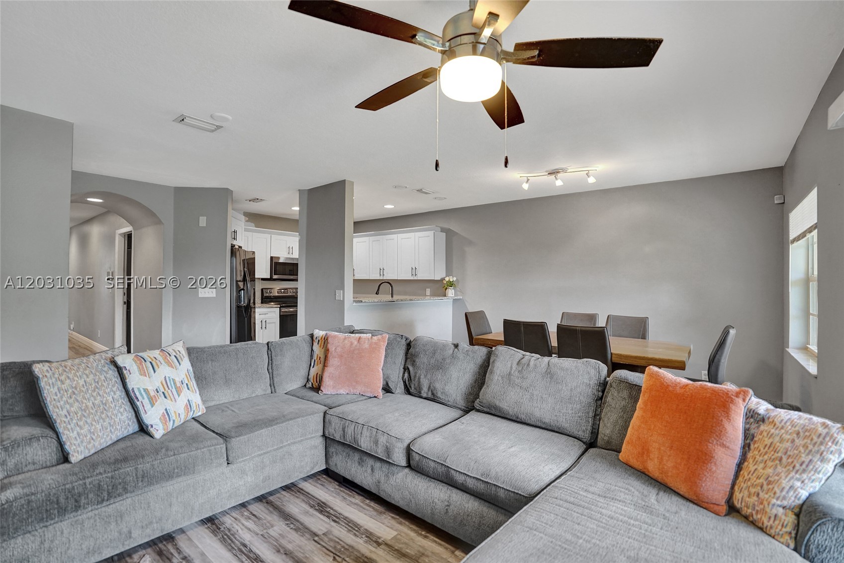 HAMPTONS OF NORTH LAUDERD - Residential