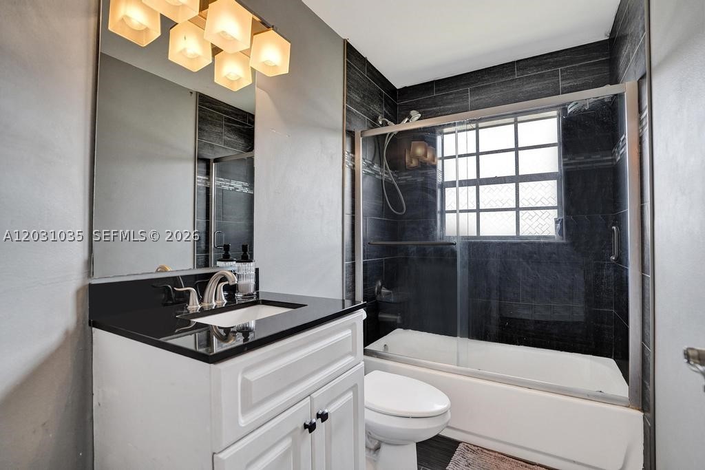 HAMPTONS OF NORTH LAUDERD - Residential