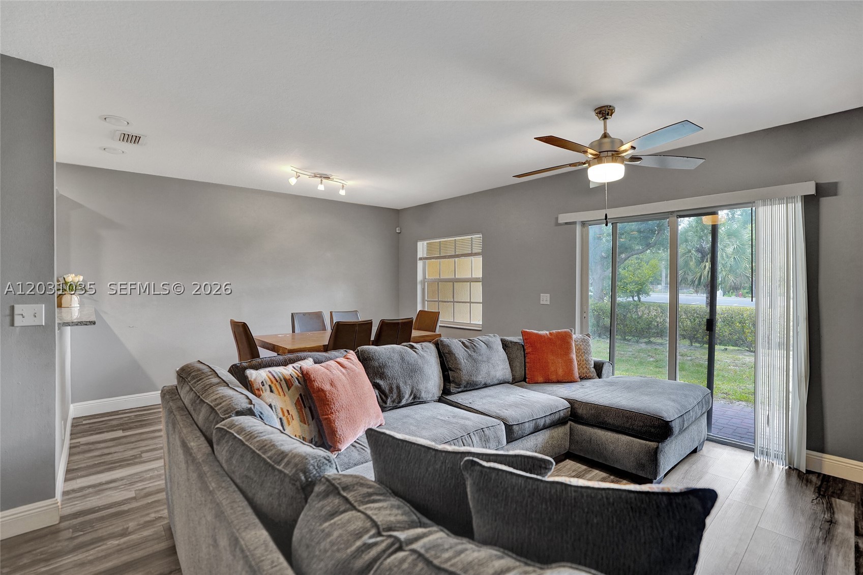 HAMPTONS OF NORTH LAUDERD - Residential