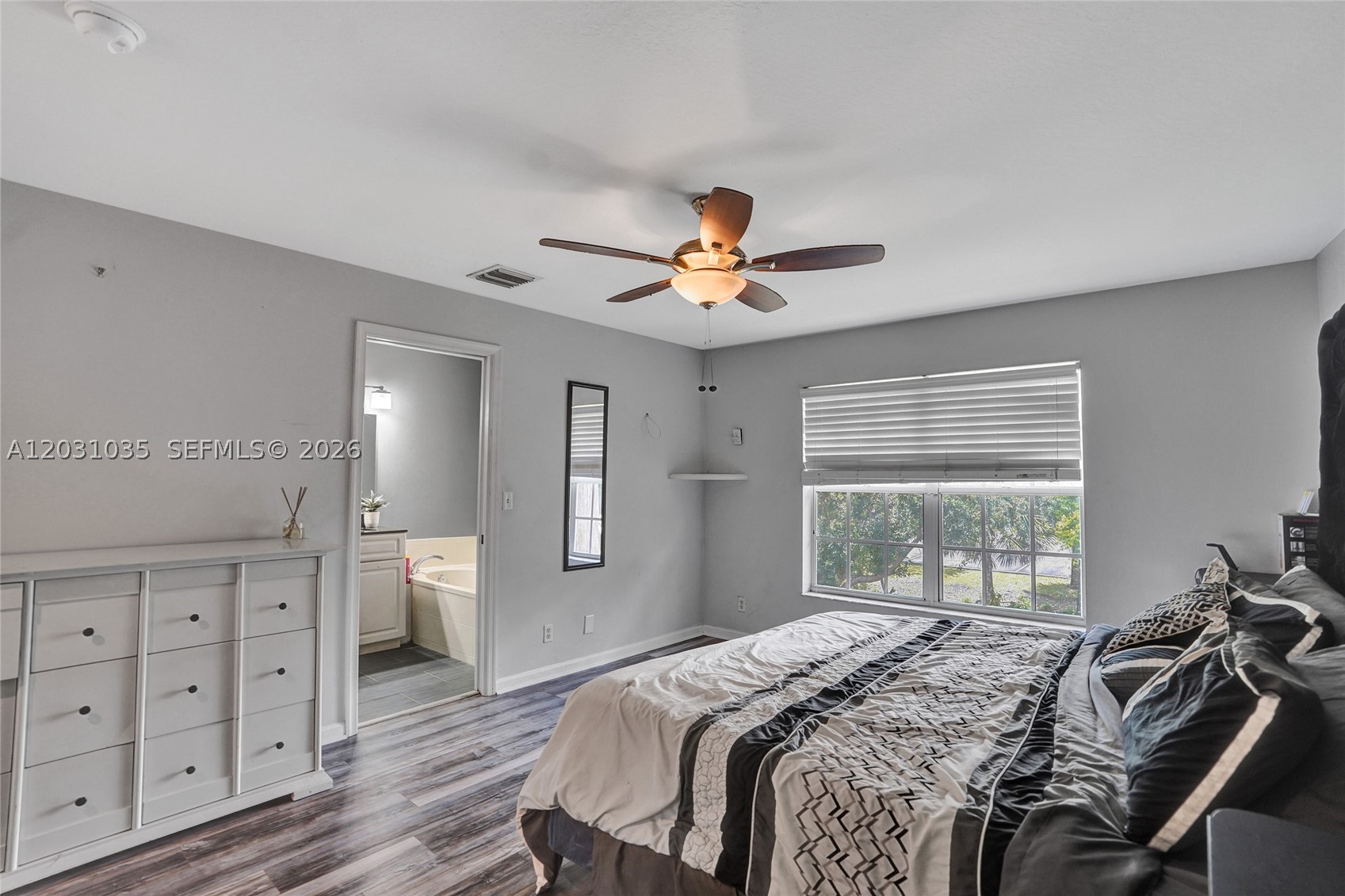HAMPTONS OF NORTH LAUDERD - Residential