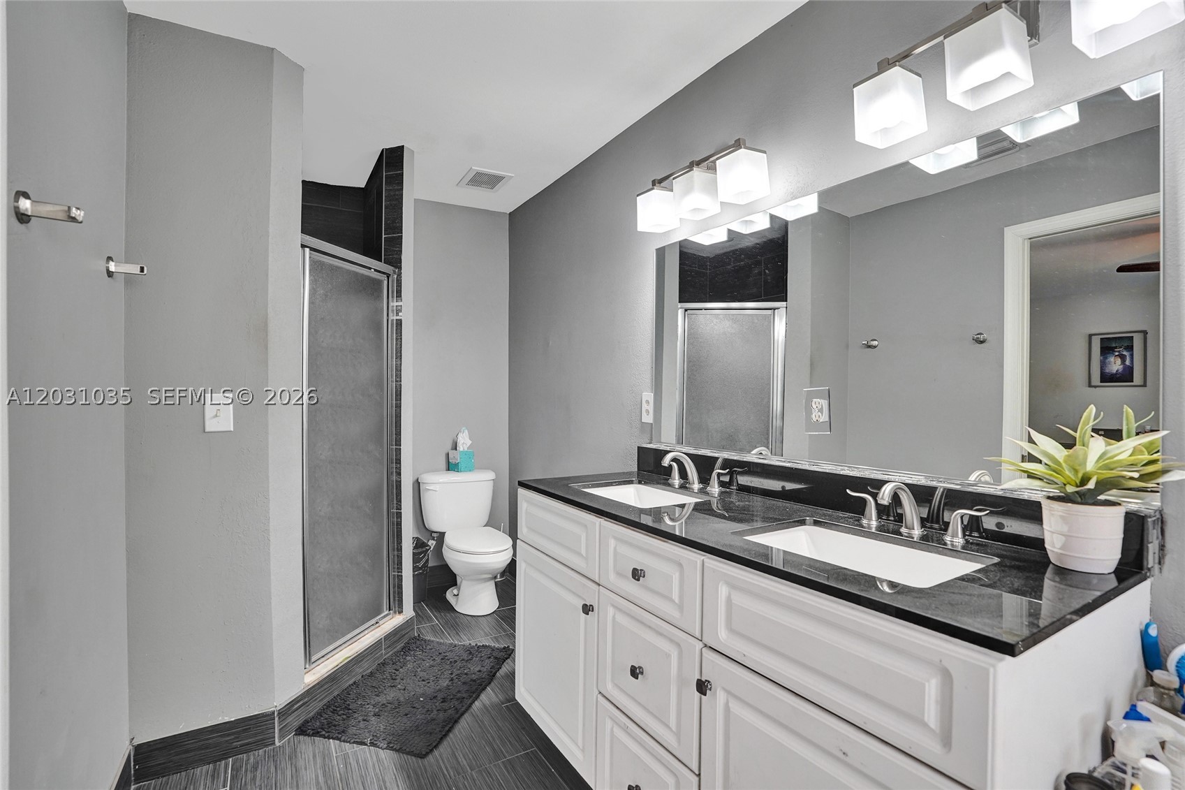 HAMPTONS OF NORTH LAUDERD - Residential