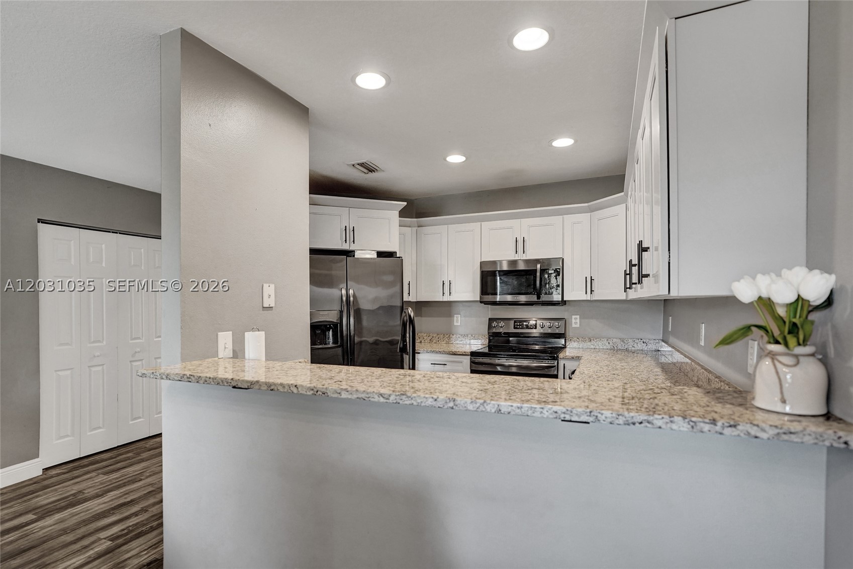 HAMPTONS OF NORTH LAUDERD - Residential