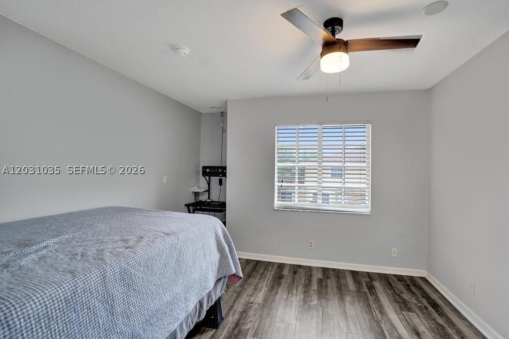 HAMPTONS OF NORTH LAUDERD - Residential