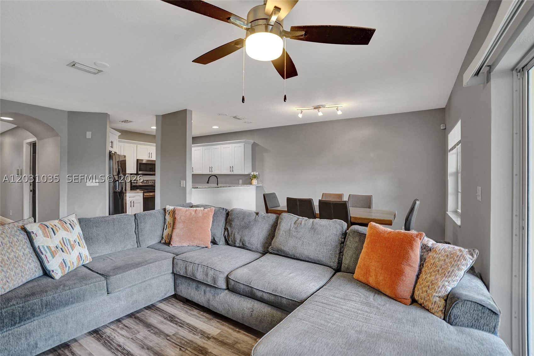 HAMPTONS OF NORTH LAUDERD - Residential