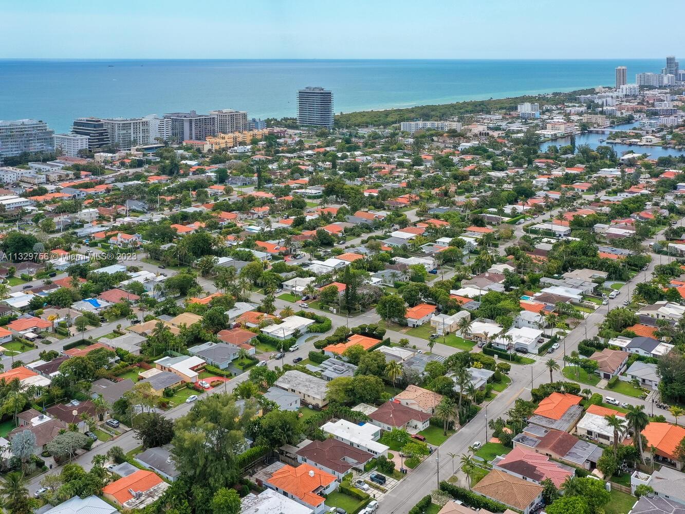 ALTOS DEL MAR NO 4 - Residential Lease