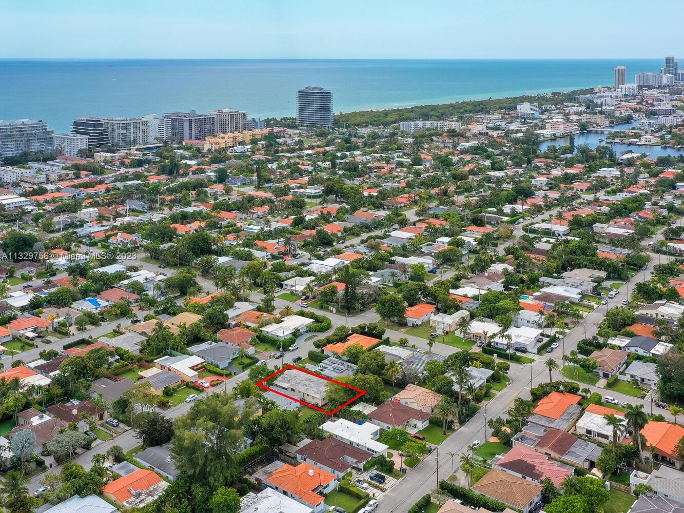 ALTOS DEL MAR NO 4 - Residential Lease