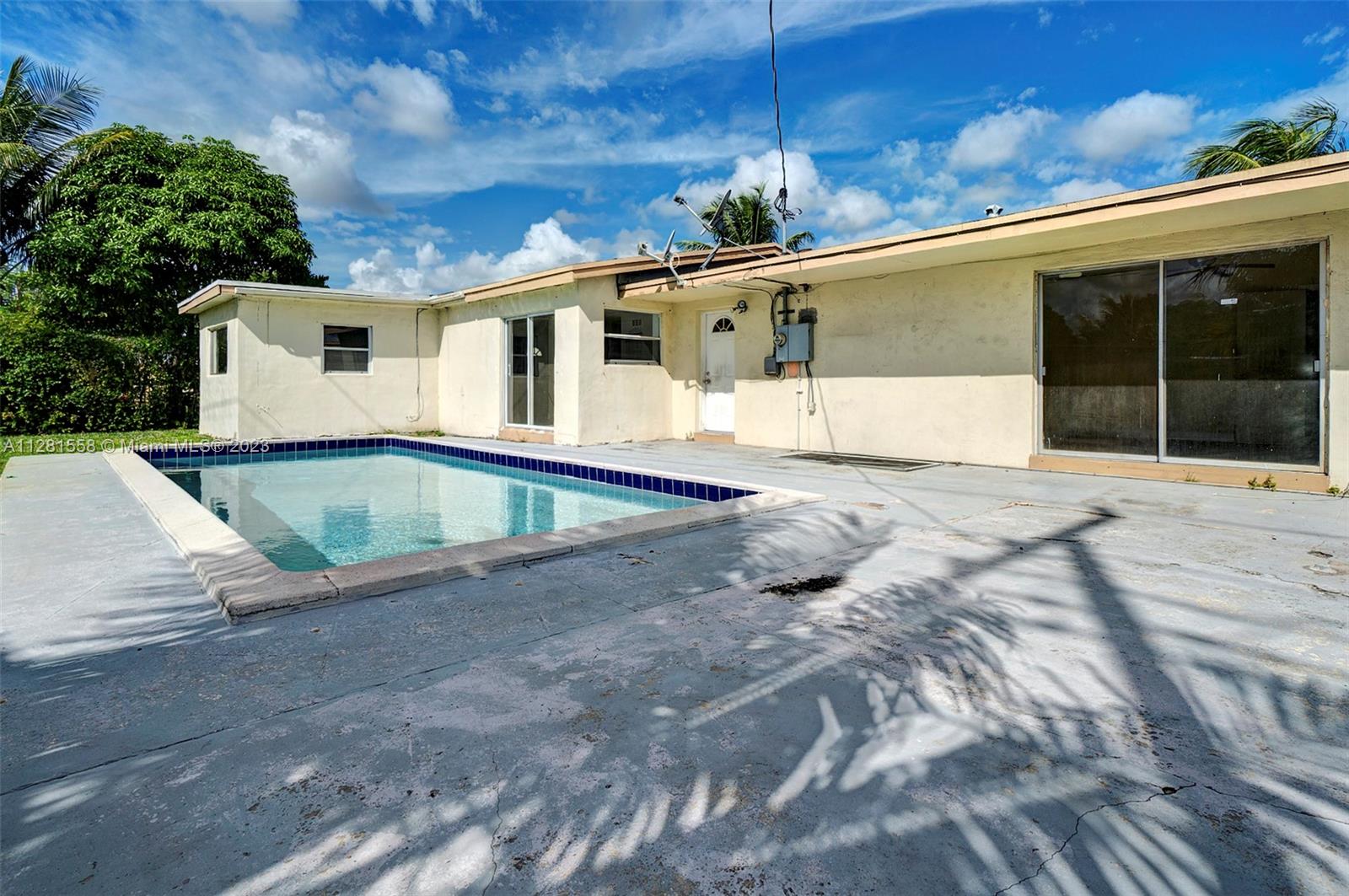 SCOTT LAKE MANOR SEC 3 - Residential