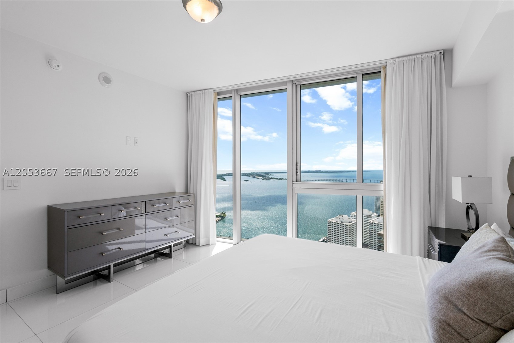 ICON BRICKELL CONDO NO 3 - Residential