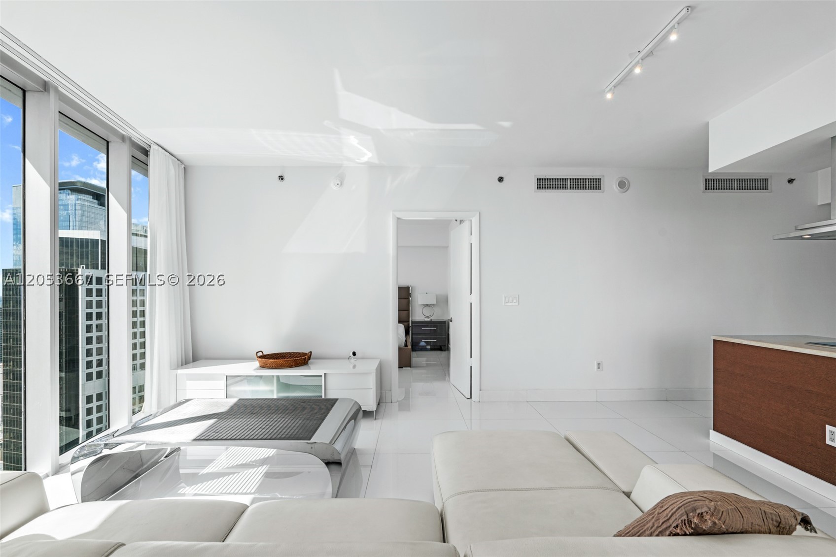 ICON BRICKELL CONDO NO 3 - Residential