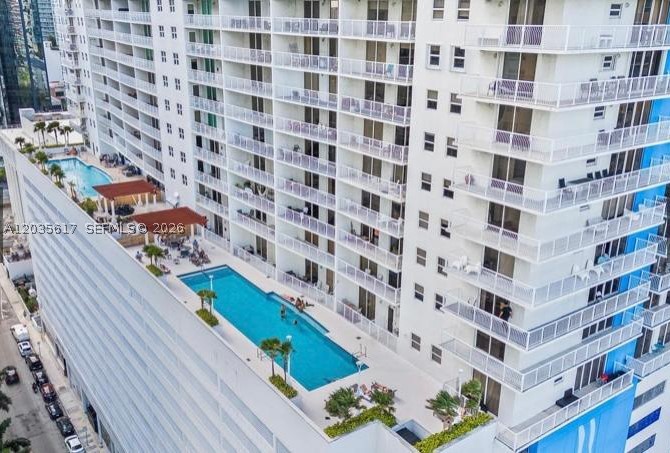 THE CLUB AT BRICKELL BAY - Residential