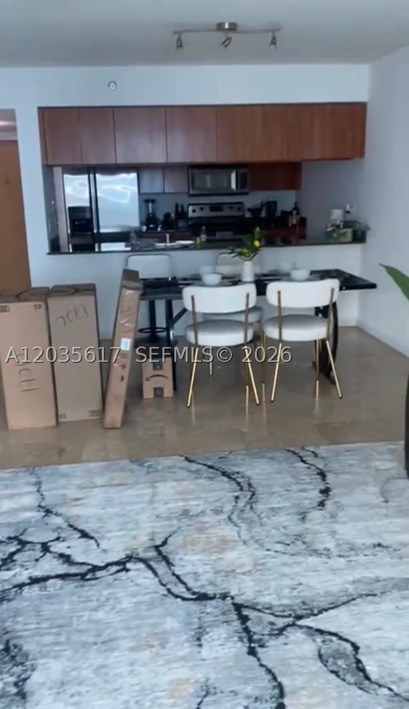 THE CLUB AT BRICKELL BAY - Residential