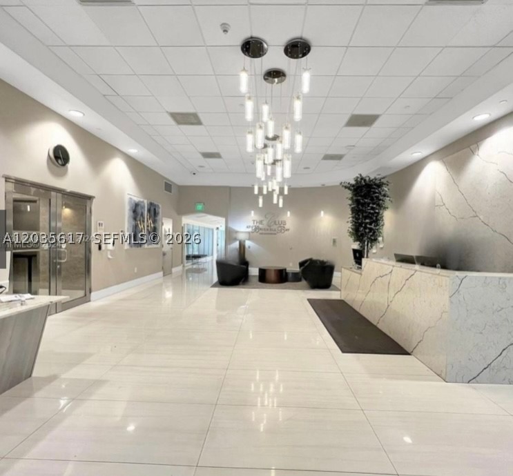 THE CLUB AT BRICKELL BAY - Residential