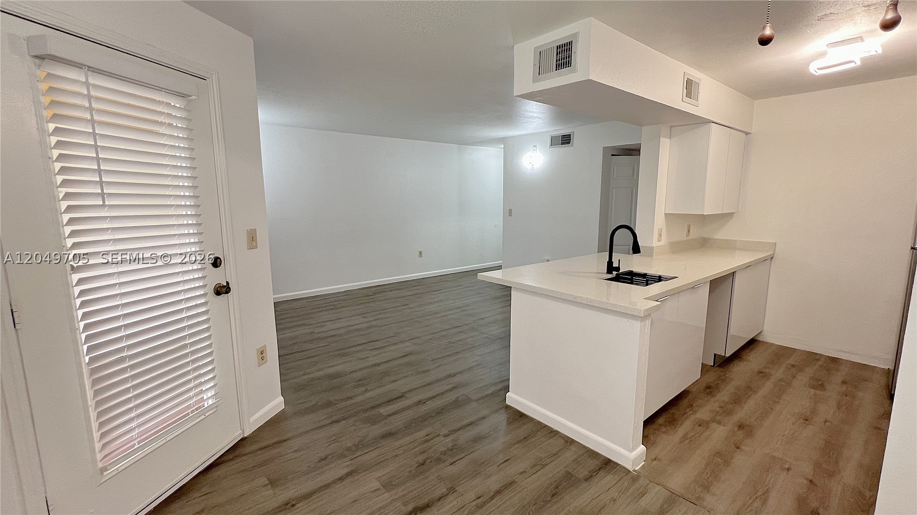 SAILBOAT POINTE CONDO - Residential
