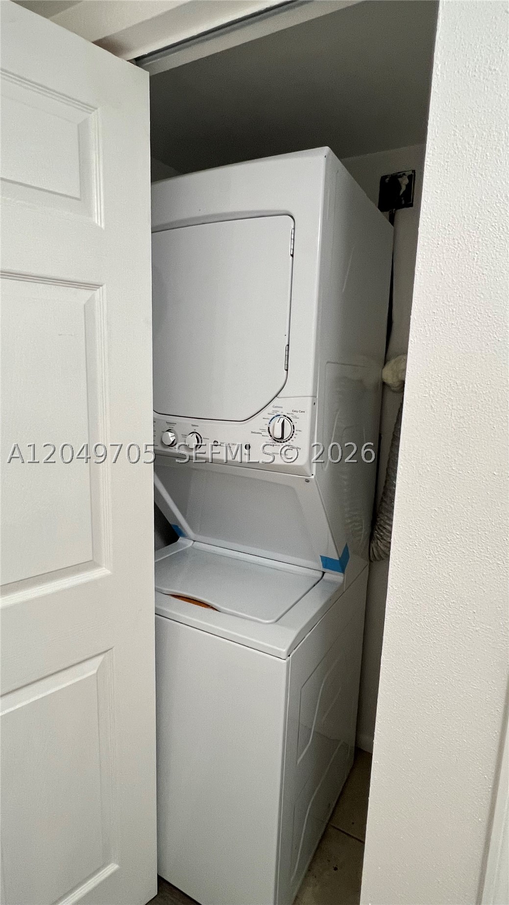 SAILBOAT POINTE CONDO - Residential