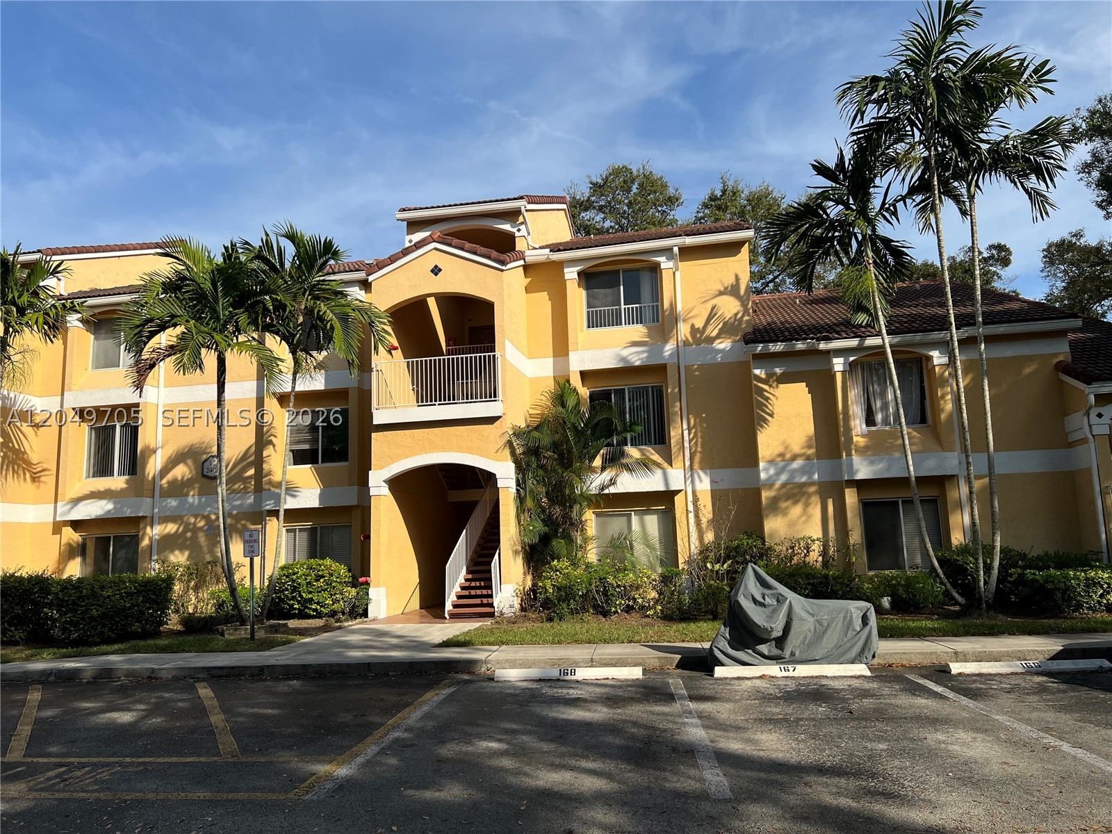 SAILBOAT POINTE CONDO - Residential