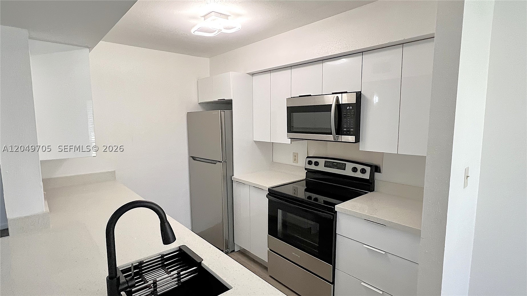 SAILBOAT POINTE CONDO - Residential