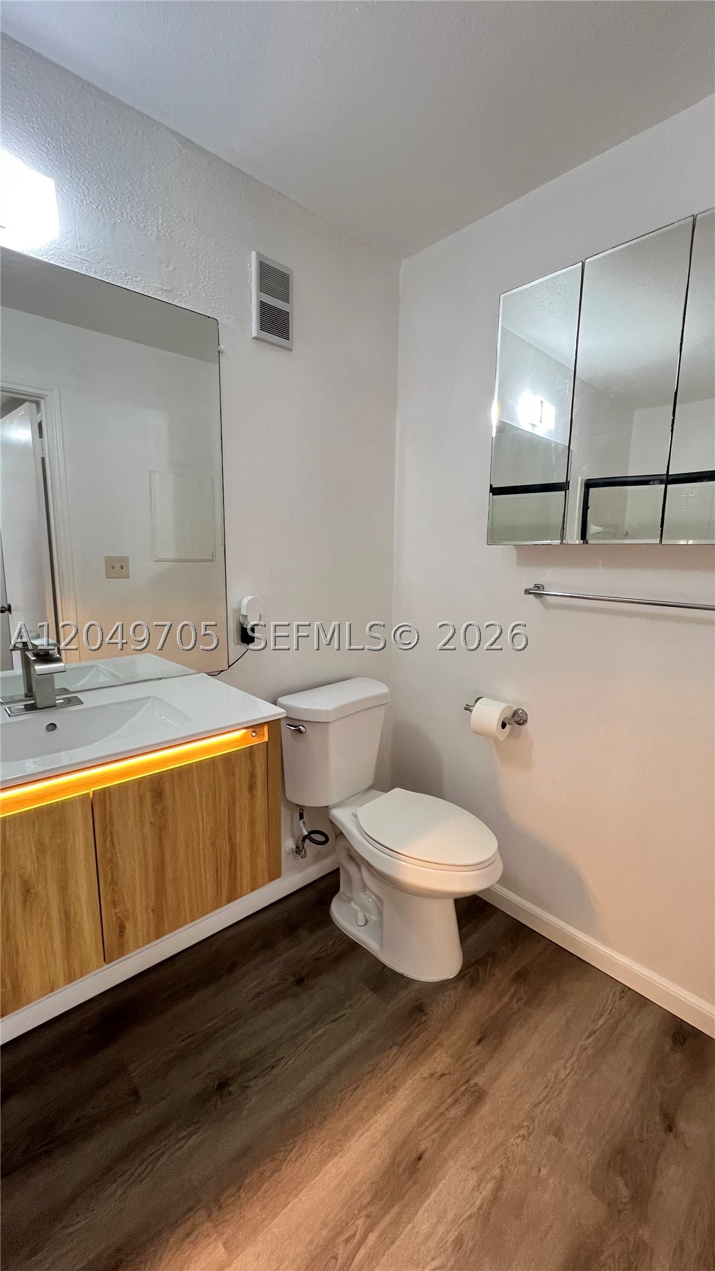 SAILBOAT POINTE CONDO - Residential