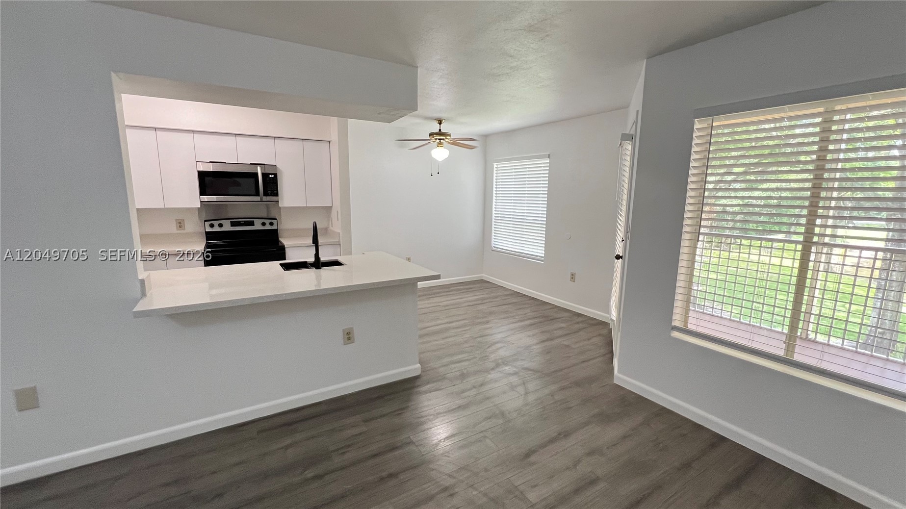 SAILBOAT POINTE CONDO - Residential