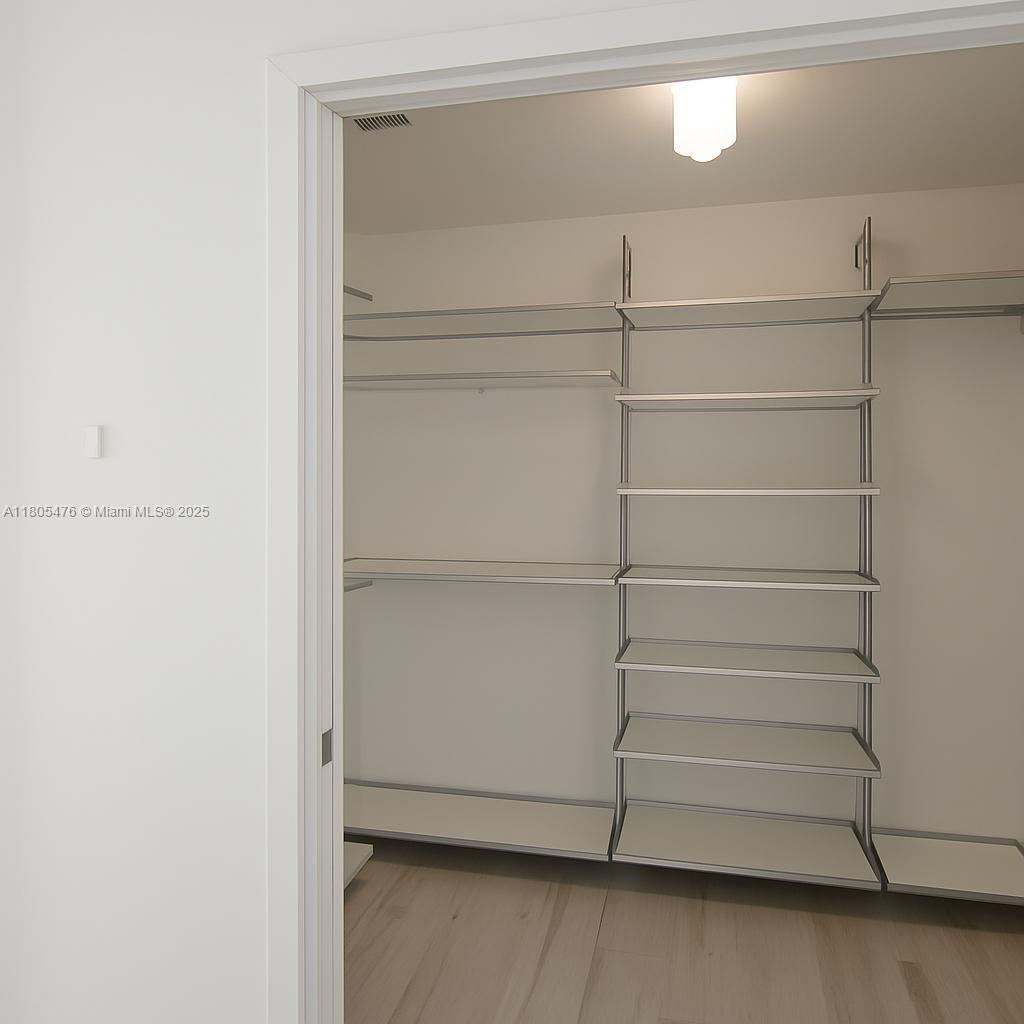 GRAN PARAISO CONDO - Residential
