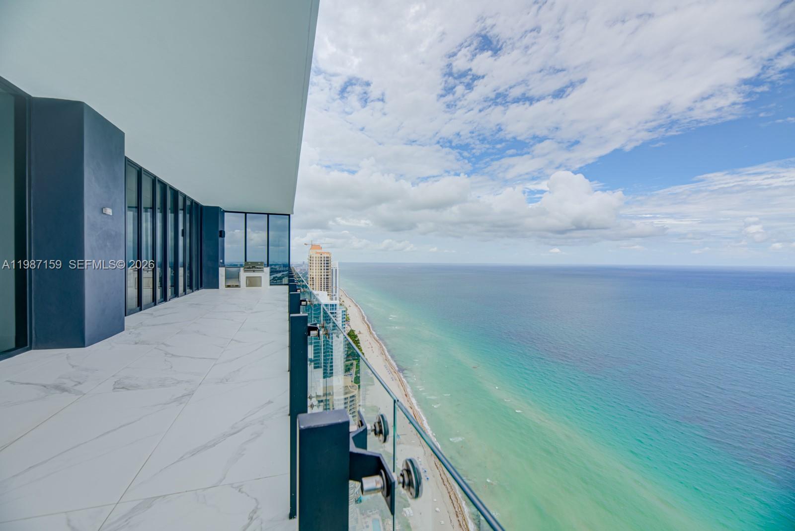MUSE CONDO - Residential