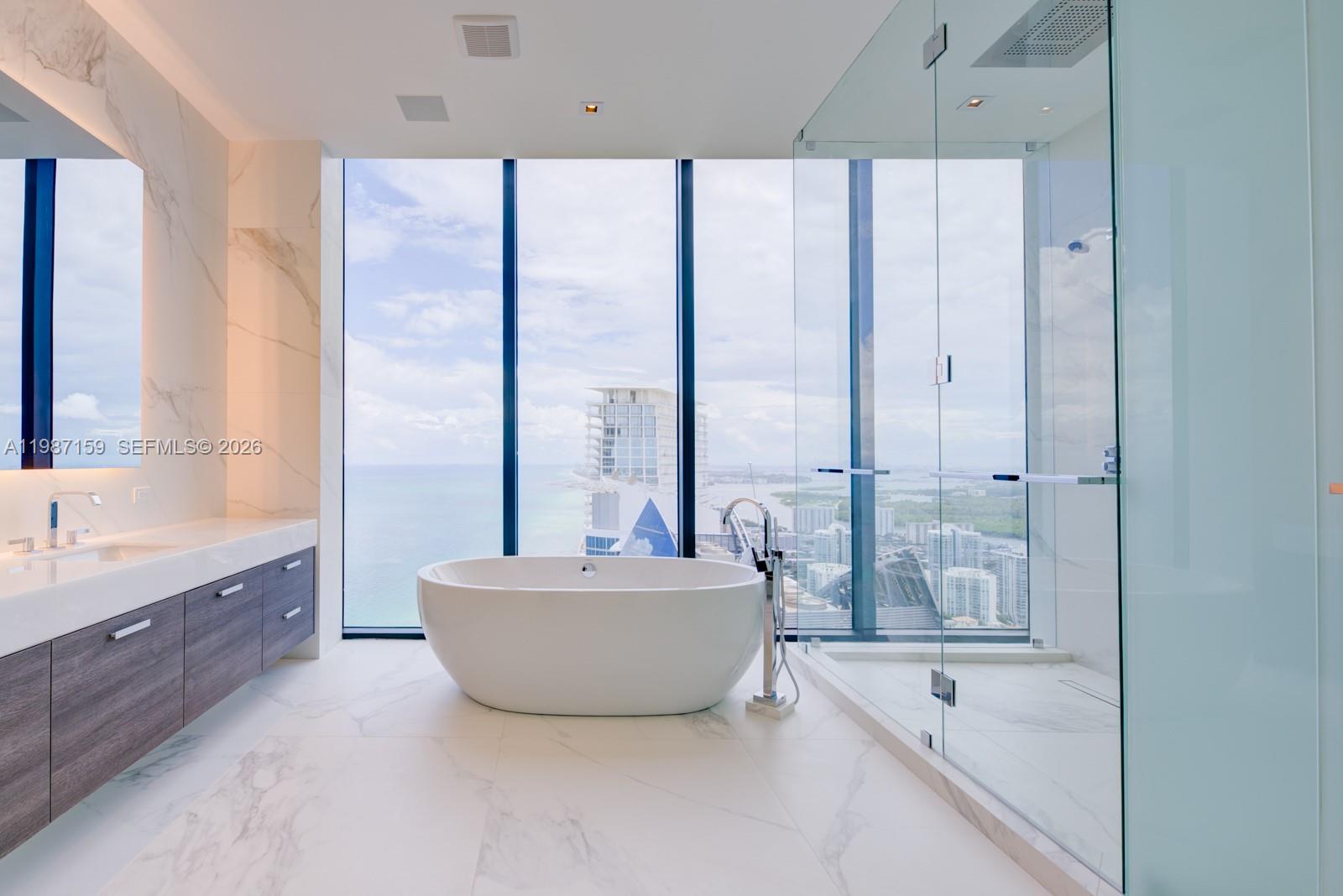 MUSE CONDO - Residential