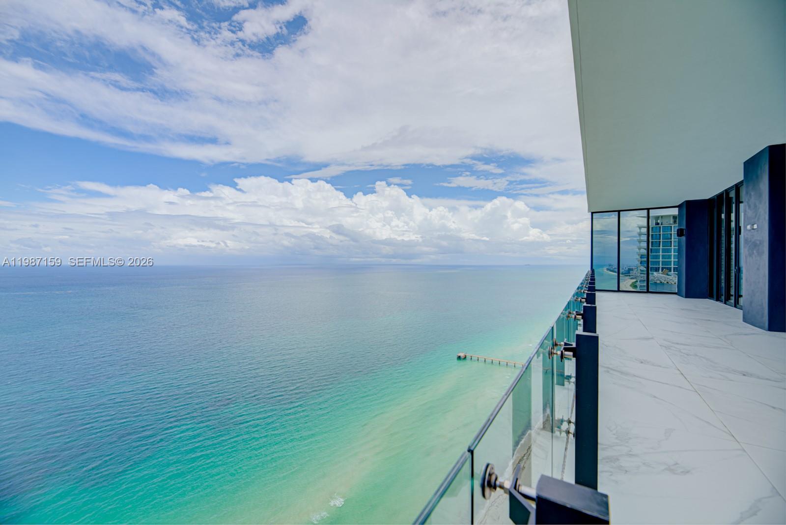MUSE CONDO - Residential