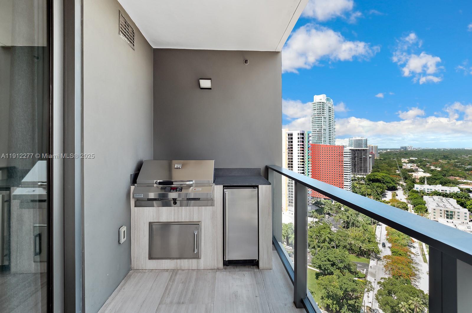 ECHO BRICKELL CONDO - Residential