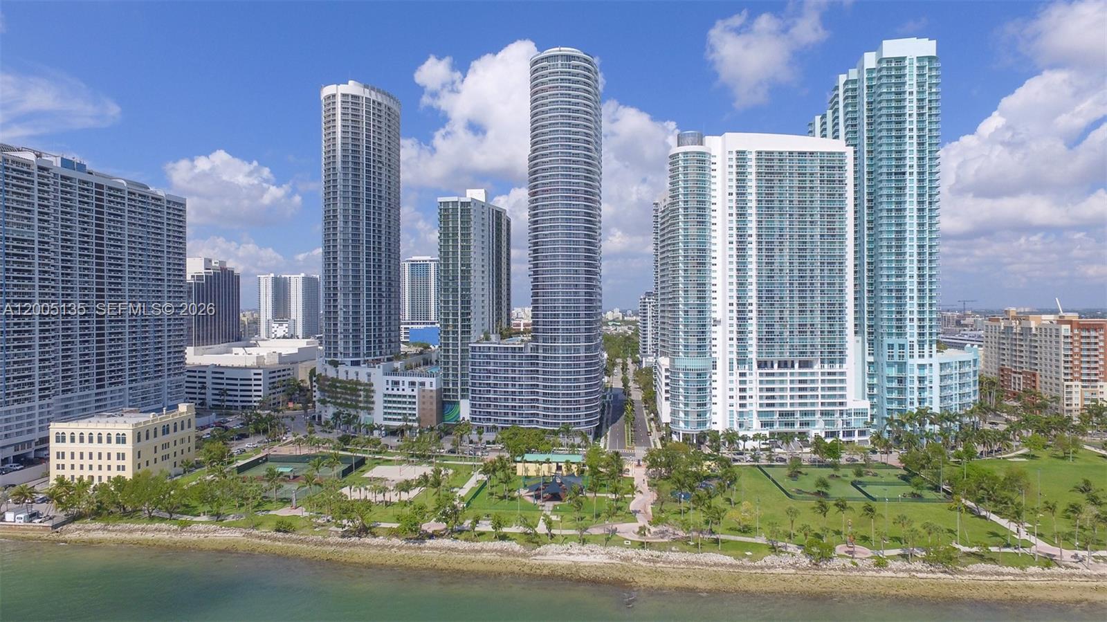 ARIA ON THE BAY CONDO - Residential