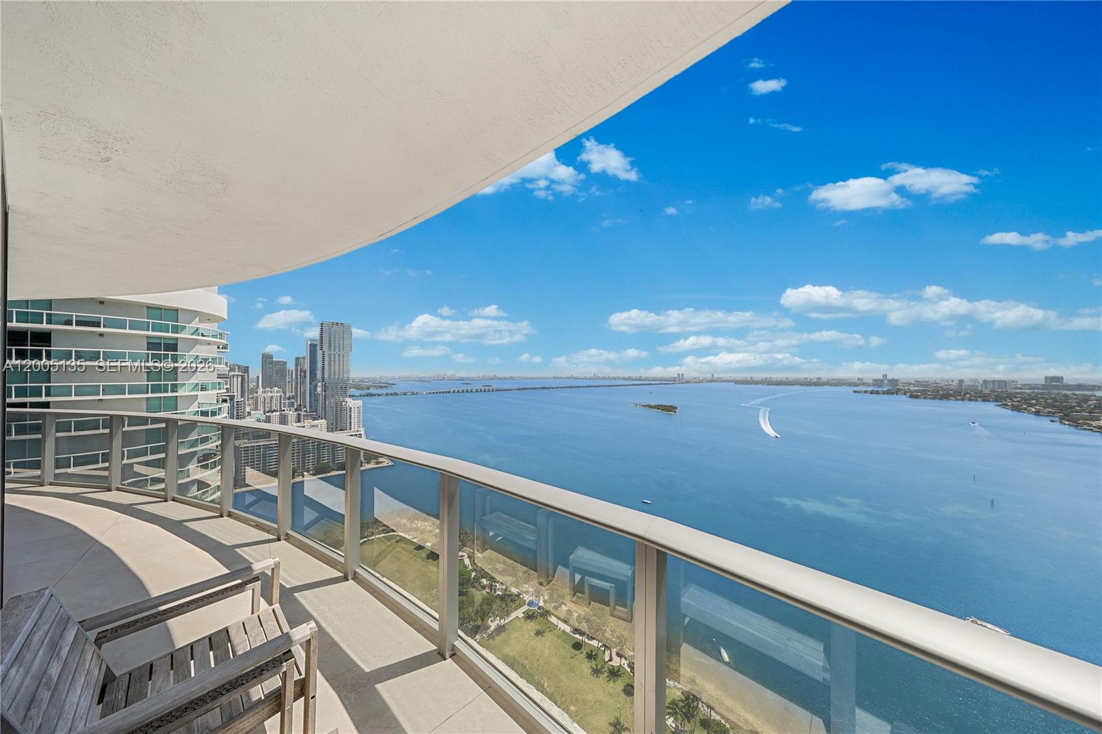 ARIA ON THE BAY CONDO - Residential