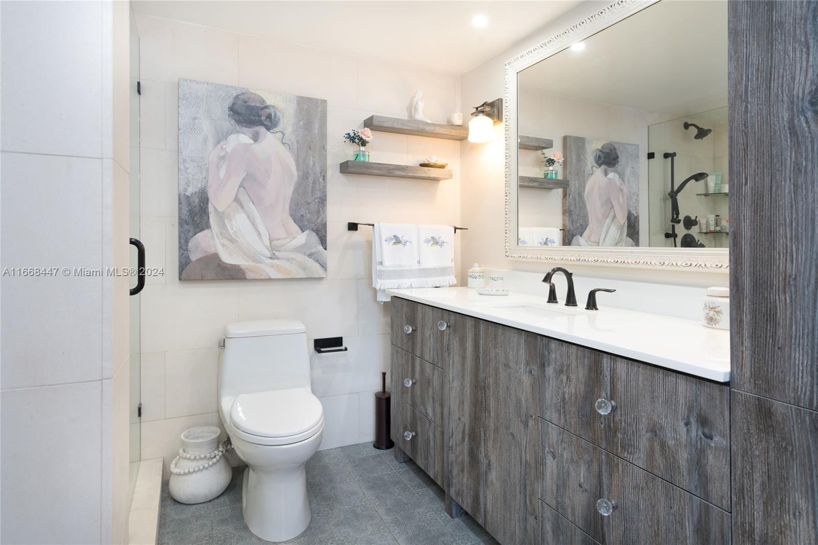 AQUASOL CONDO - Residential