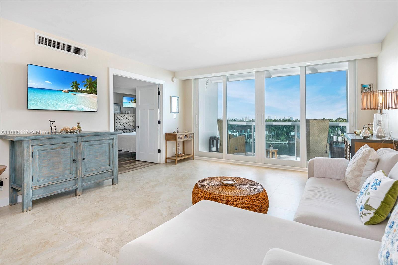 AQUASOL CONDO - Residential