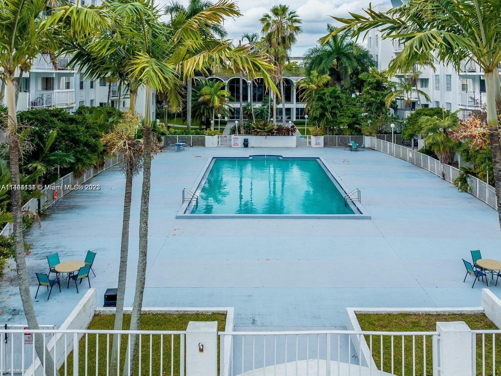 MONTECARLO CONDO - Residential