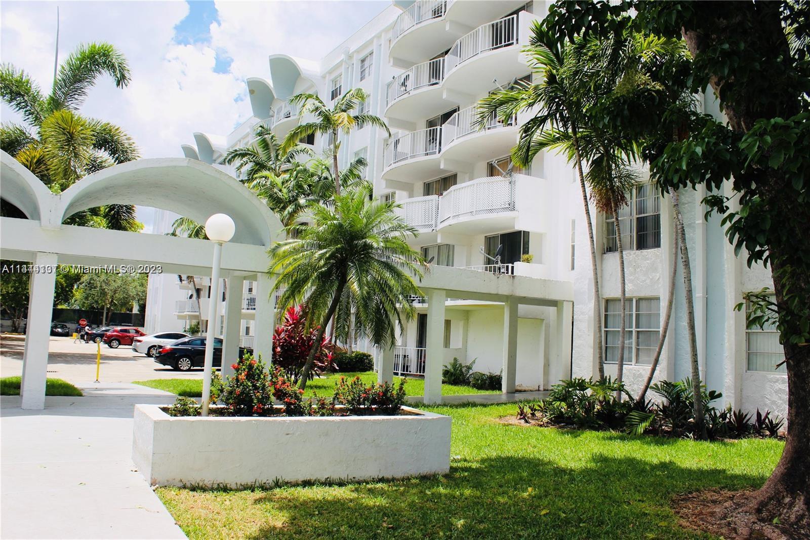 MONTECARLO CONDO - Residential
