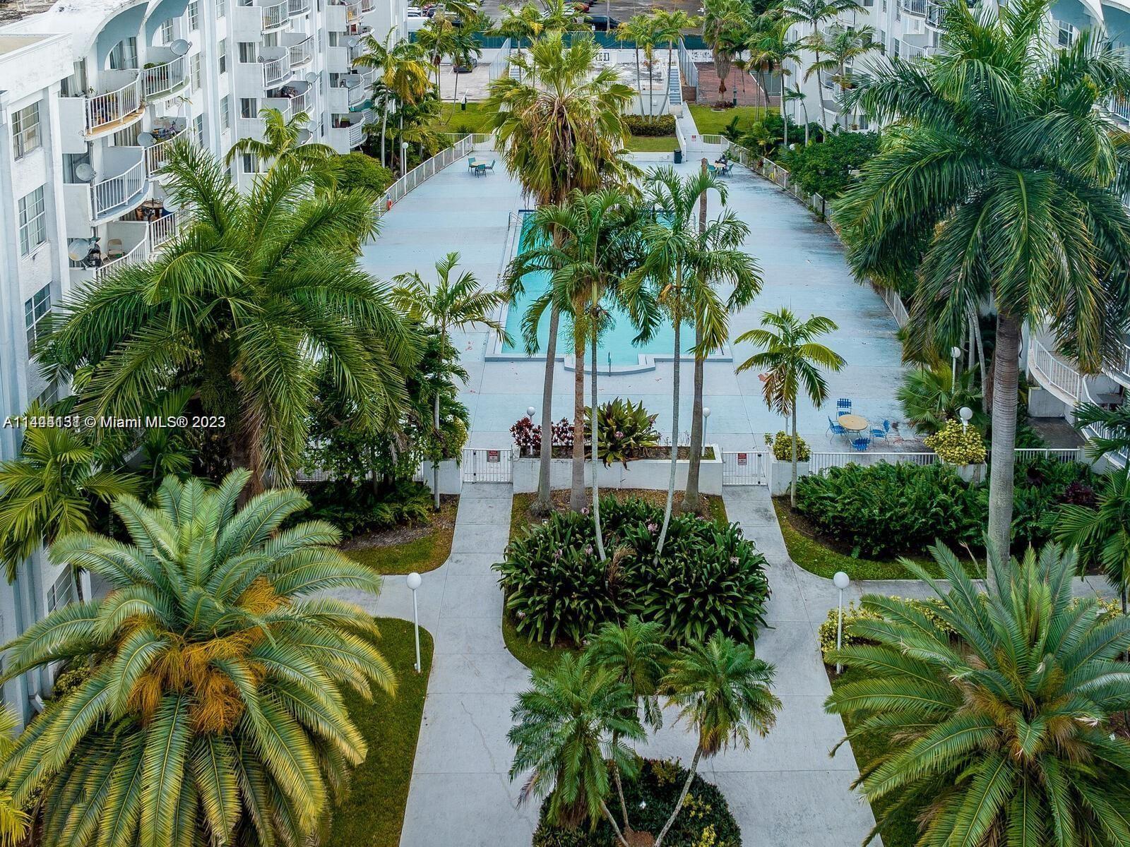 MONTECARLO CONDO - Residential