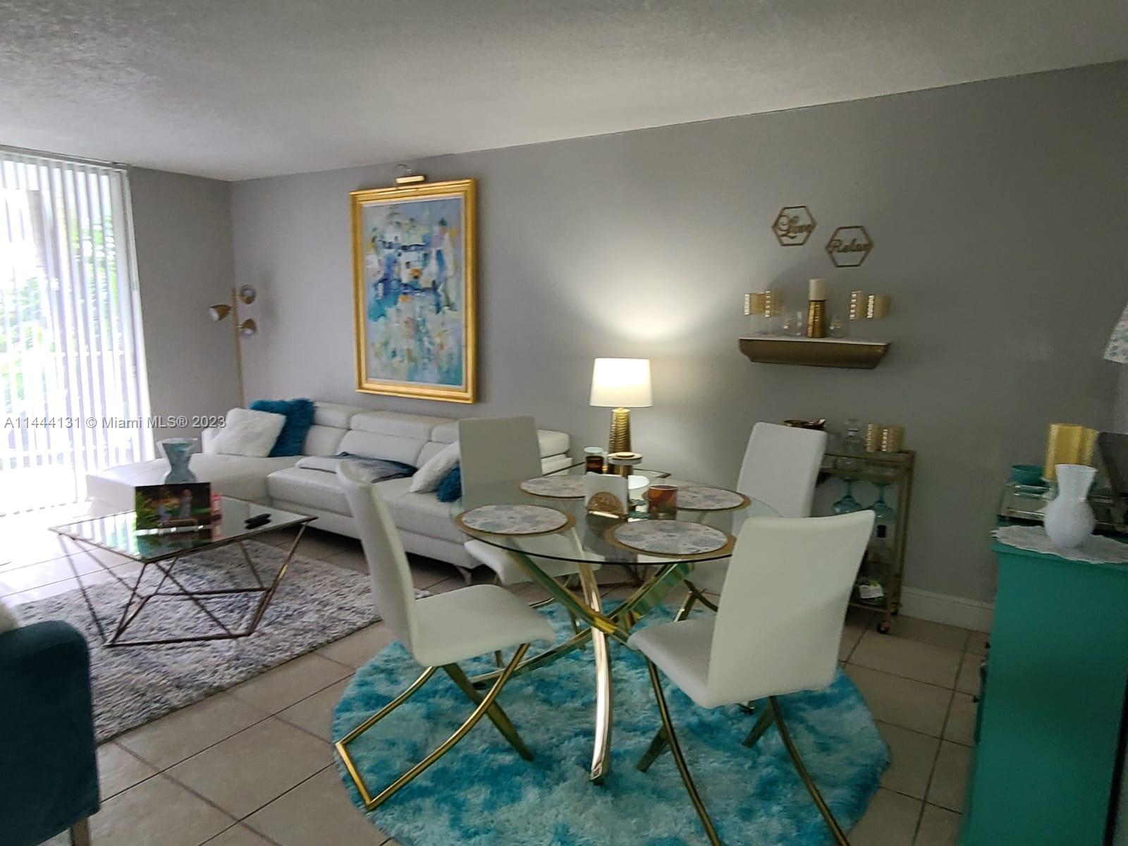 MONTECARLO CONDO - Residential
