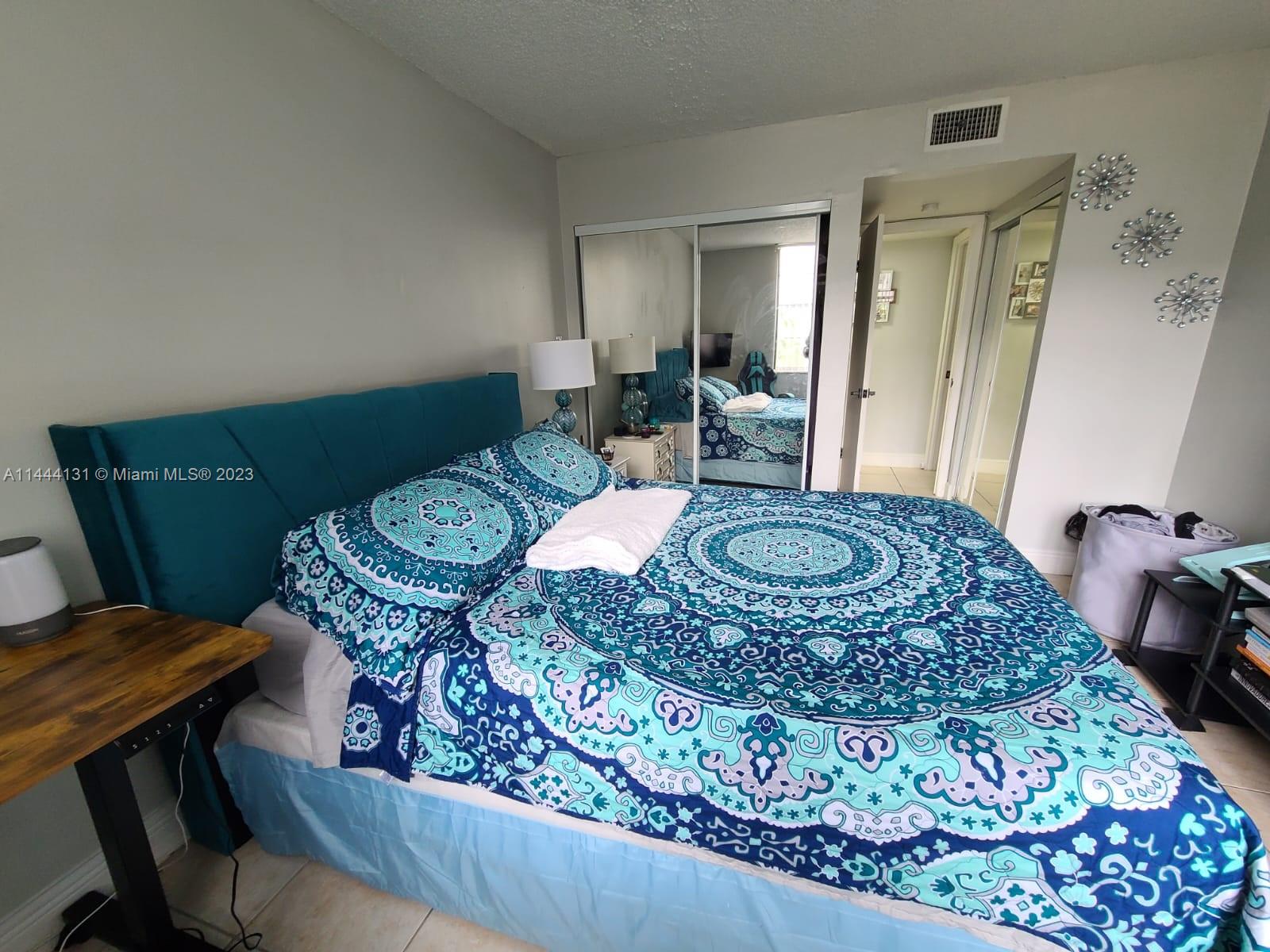 MONTECARLO CONDO - Residential