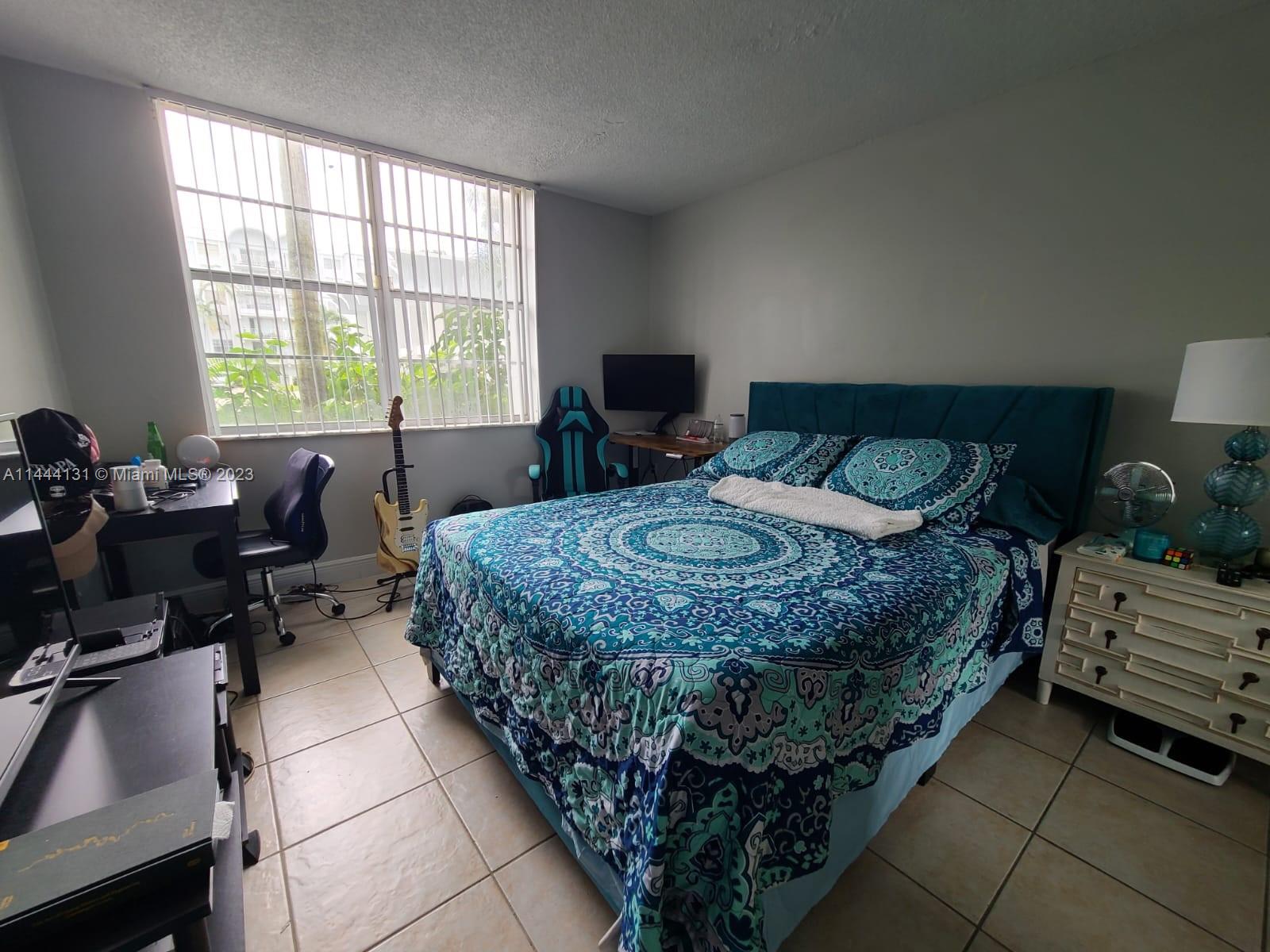 MONTECARLO CONDO - Residential