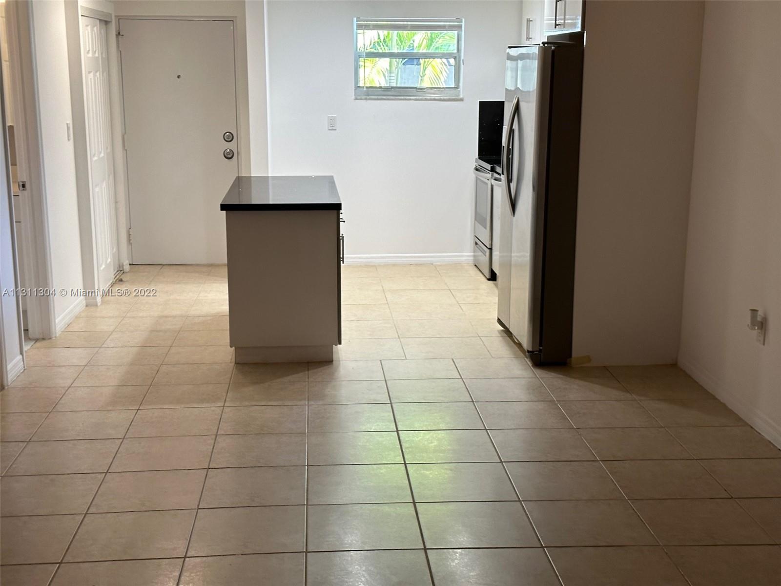 PALM VIEW SUB - Residential Lease