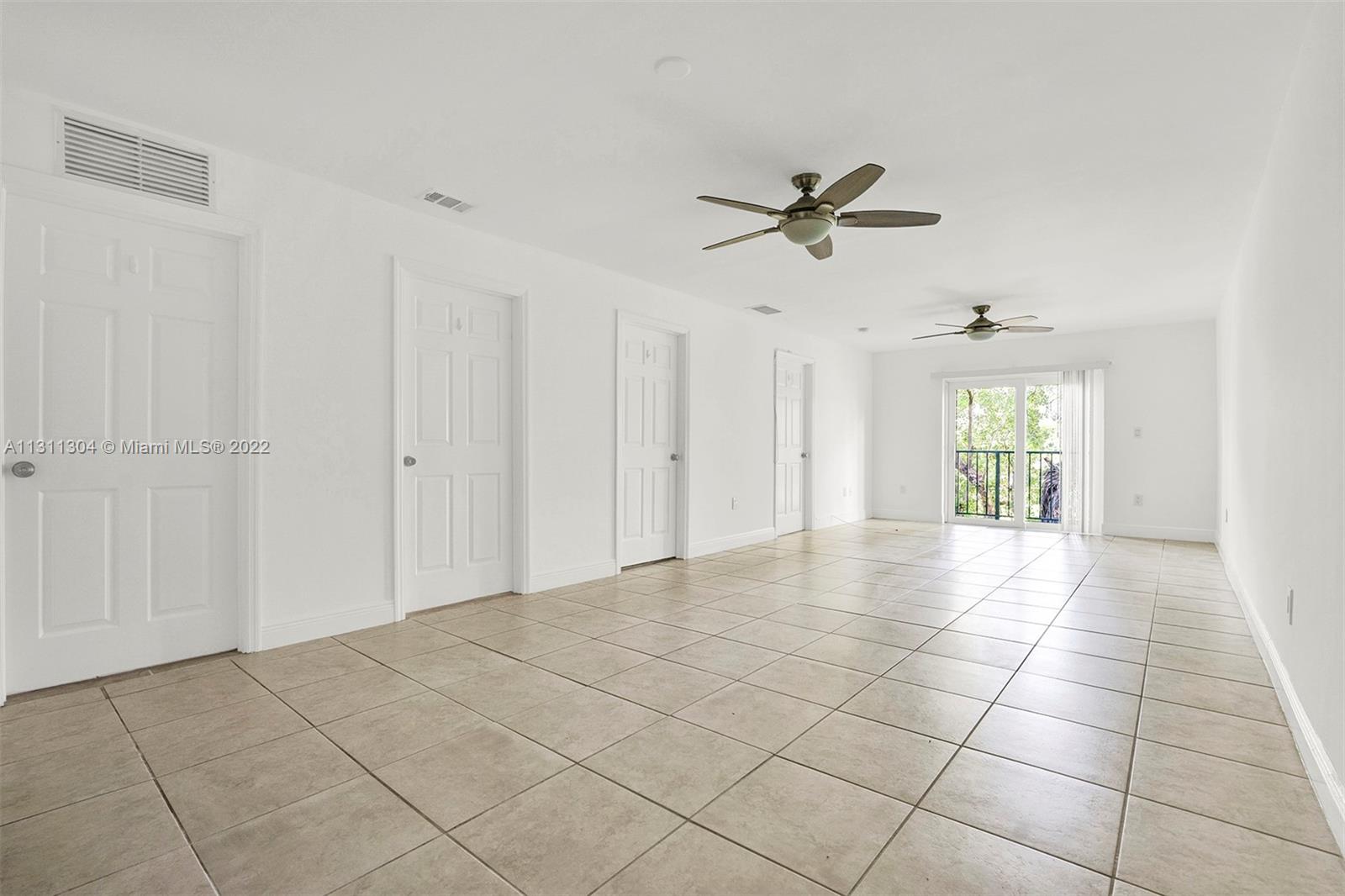 PALM VIEW SUB - Residential Lease