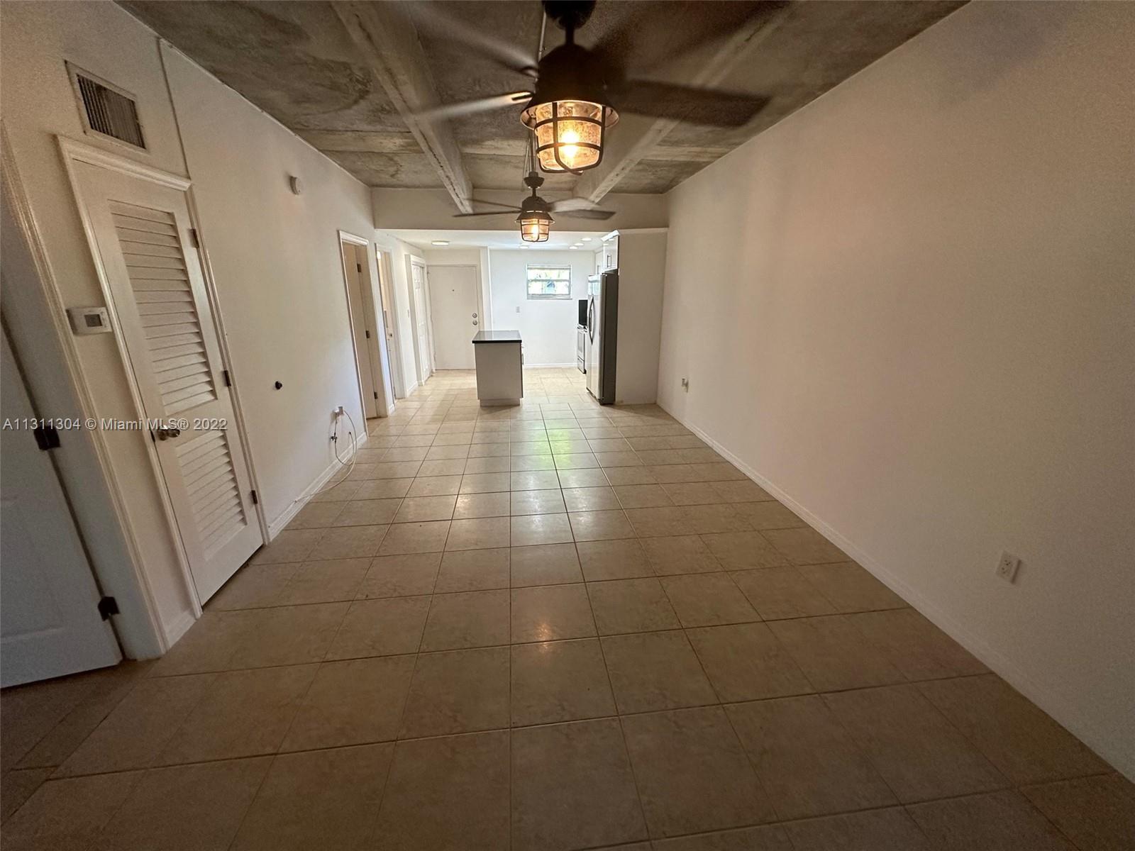 PALM VIEW SUB - Residential Lease