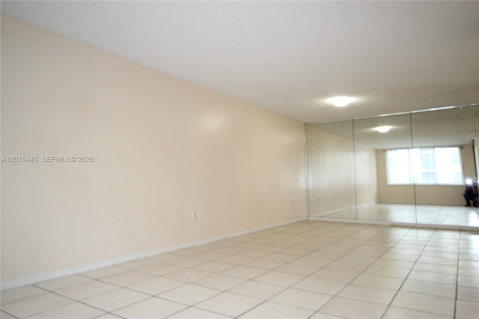 GREYNOLDS PARK CLUB CONDO - Residential