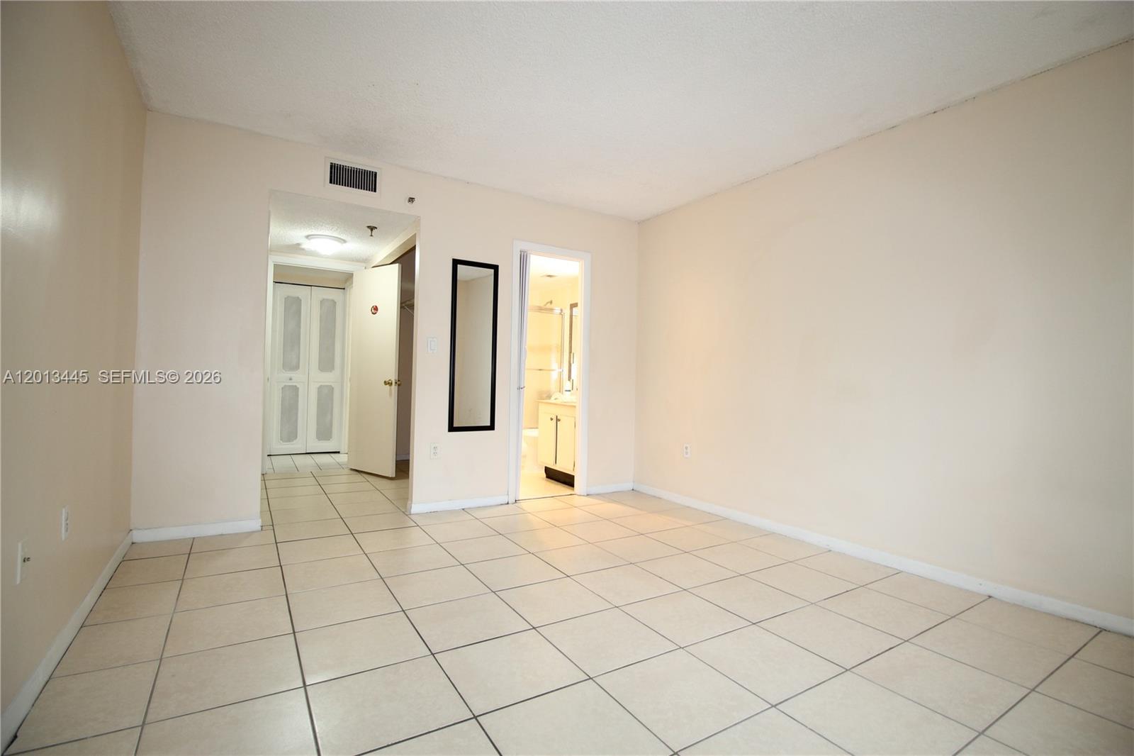 GREYNOLDS PARK CLUB CONDO - Residential
