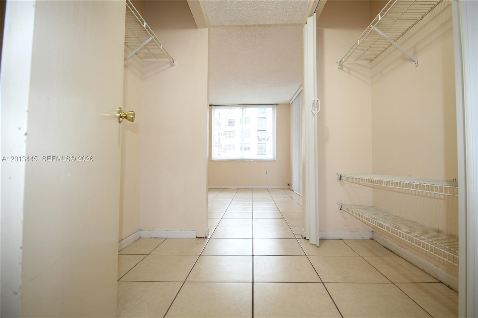 GREYNOLDS PARK CLUB CONDO - Residential