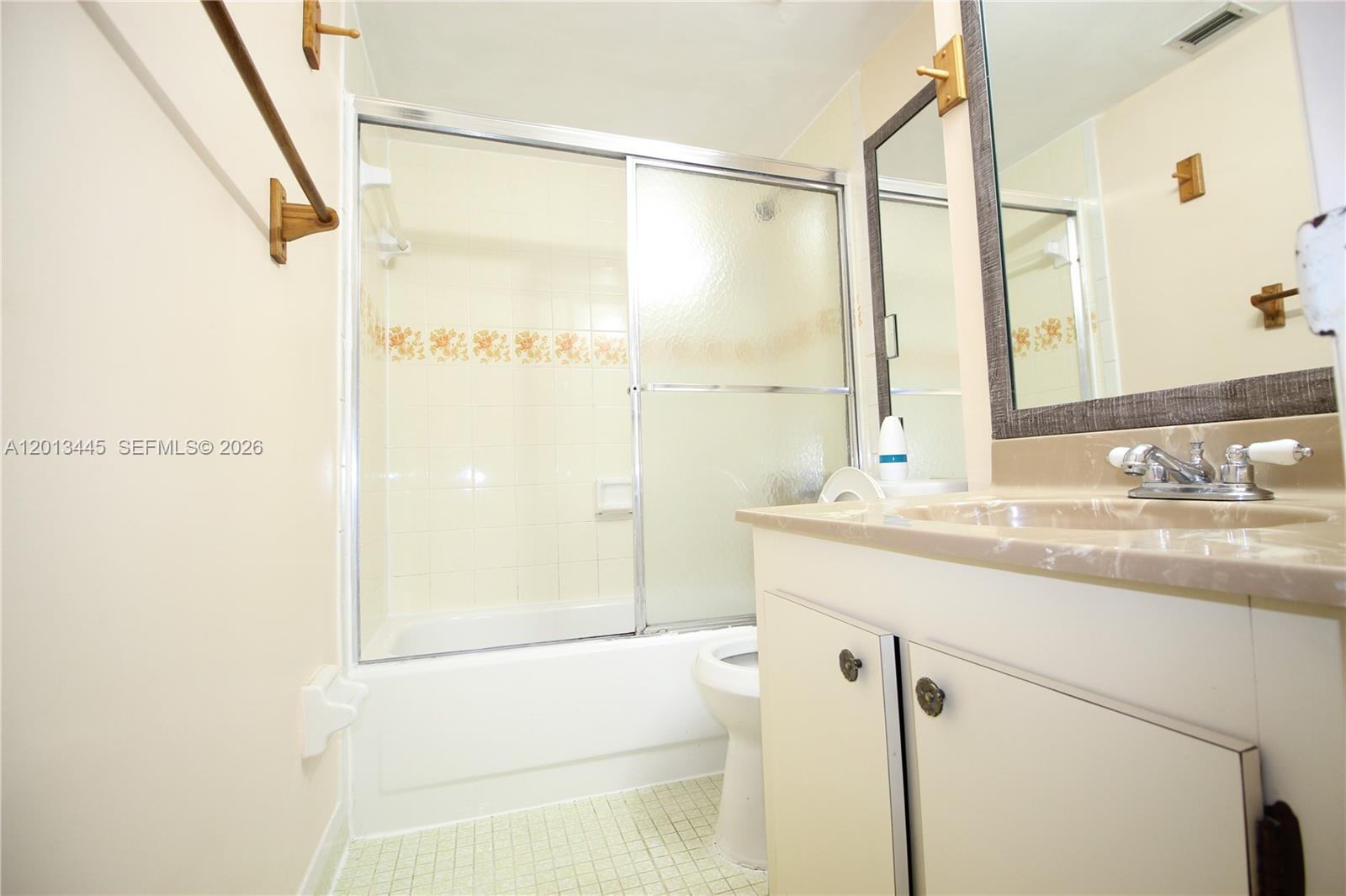 GREYNOLDS PARK CLUB CONDO - Residential