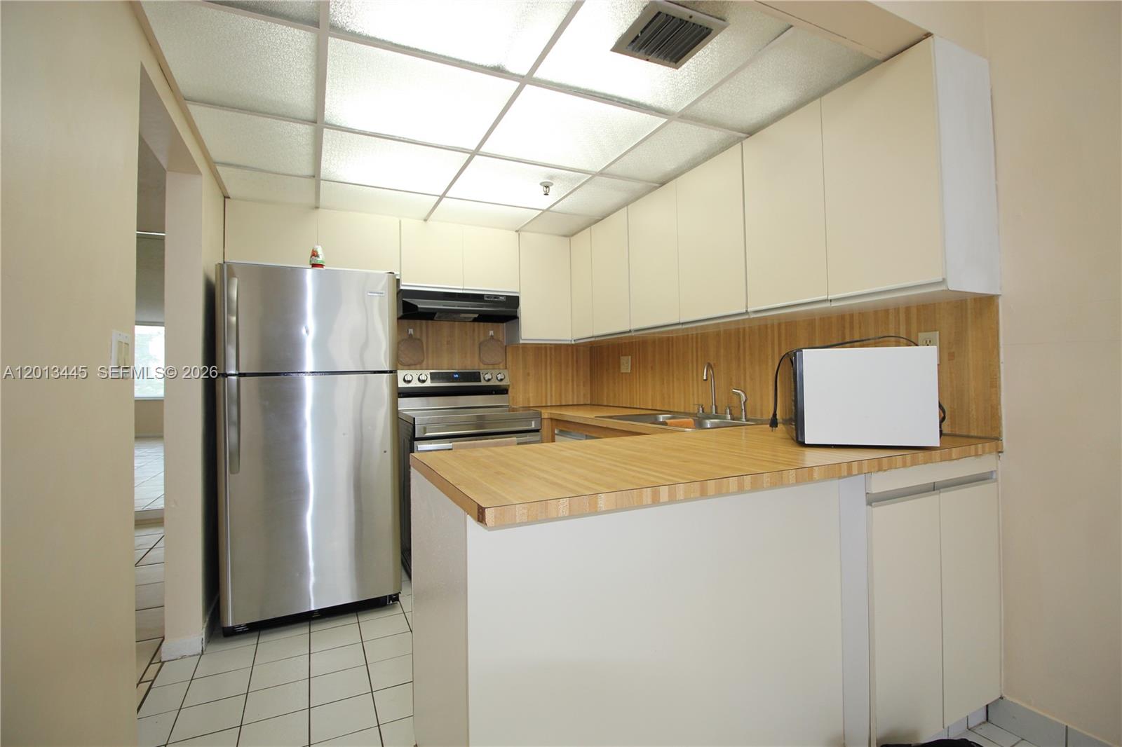 GREYNOLDS PARK CLUB CONDO - Residential